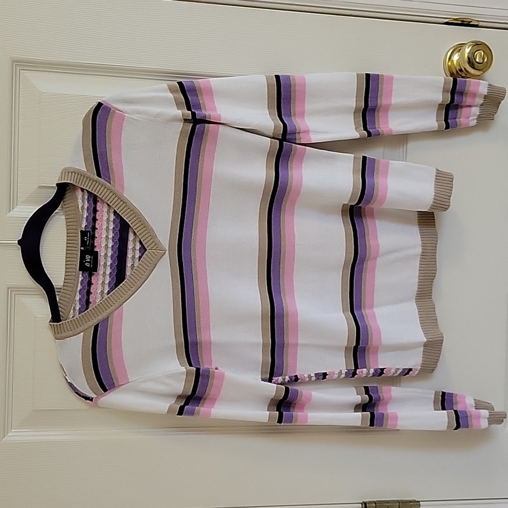 Long sleeve golf sweater